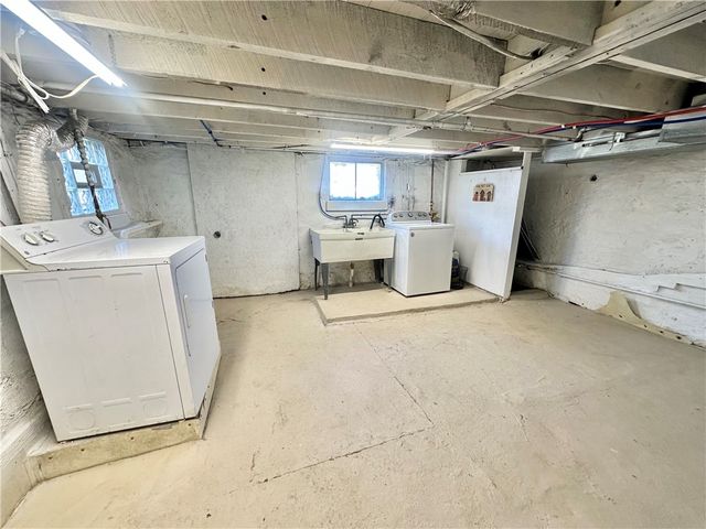 409 S Summit St, Derry Boro, PA 15627