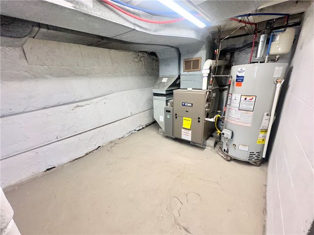 409 S Summit St, Derry Boro, PA 15627