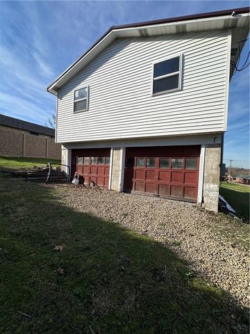 409 S Summit St, Derry Boro, PA 15627