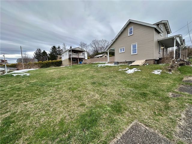 409 S Summit St, Derry Boro, PA 15627