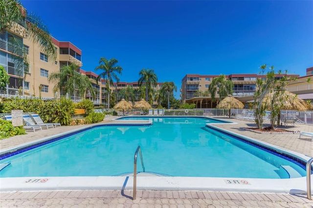 403 NW 68th Avenue 519, Plantation, FL 33317