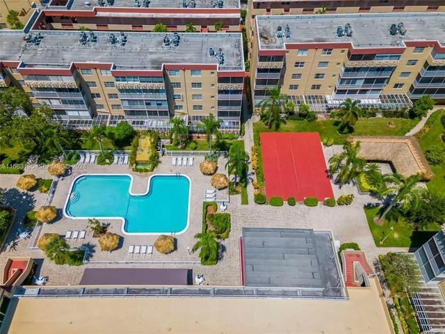 403 NW 68th Avenue 519, Plantation, FL 33317