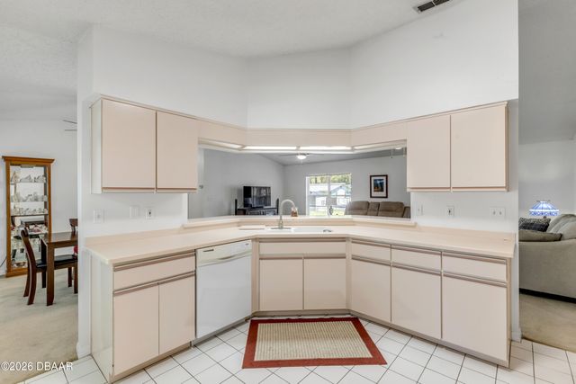 451 Palm Drive, New Smyrna Beach, FL 32168