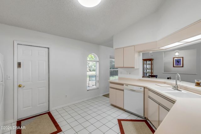 451 Palm Drive, New Smyrna Beach, FL 32168
