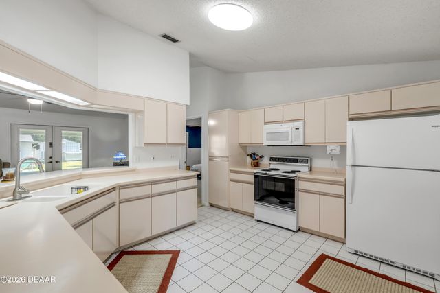 451 Palm Drive, New Smyrna Beach, FL 32168