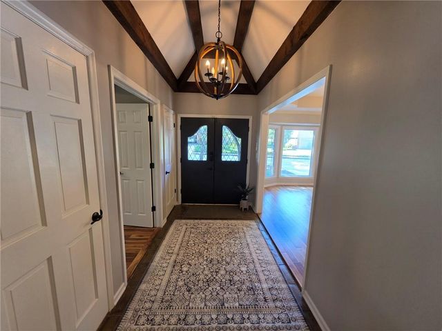 9600 W 105TH Terrace, Overland Park, KS 66212