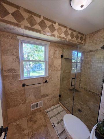 9600 W 105TH Terrace, Overland Park, KS 66212