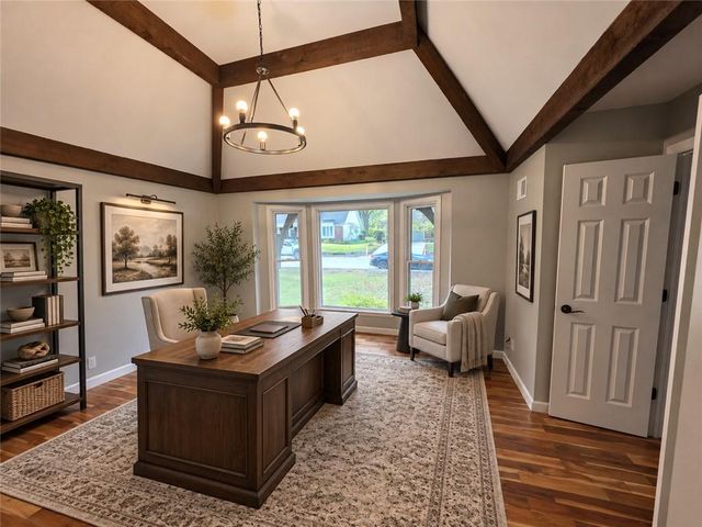 9600 W 105TH Terrace, Overland Park, KS 66212