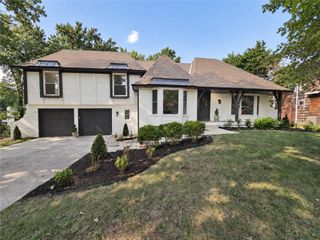 9600 W 105TH Terrace, Overland Park, KS 66212