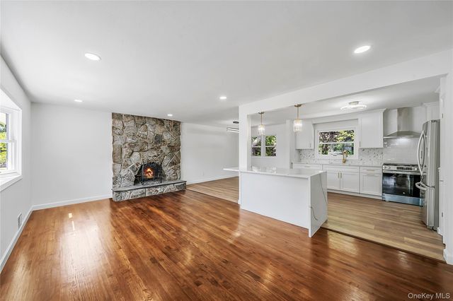 267 Woodhull Avenue, Port Jefferson Station, NY 11776