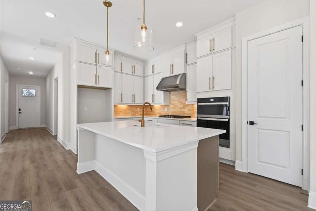 220 Vinca Circle NW, Kennesaw, GA 30144