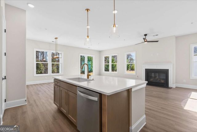 220 Vinca Circle NW, Kennesaw, GA 30144