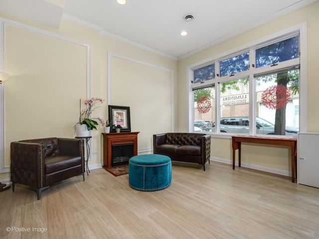 3248 N SHEFFIELD Avenue 1, Chicago, IL 60657