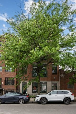 3248 N SHEFFIELD Avenue 1, Chicago, IL 60657