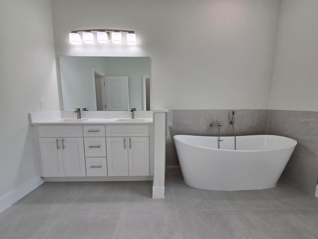 Image 6 of property listing at 18374 ELGIN AVENUE, Port Charlotte, FL 33948