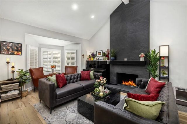 5570 Lakeview Drive, La Verne, CA 91750