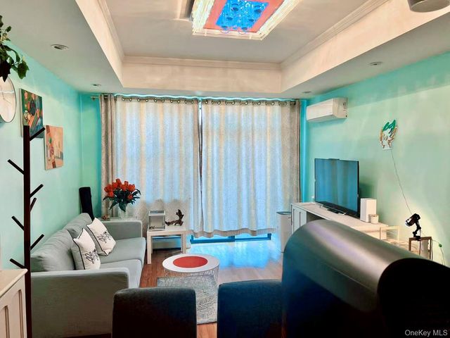 142-18 38 Avenue 3G, Flushing, NY 11354