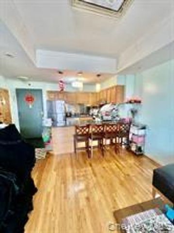 142-18 38 Avenue 3G, Flushing, NY 11354