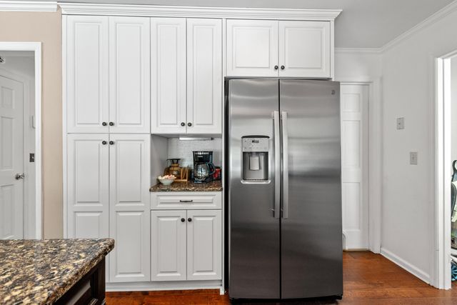 306 Anadale Court, North Charleston, SC 29418