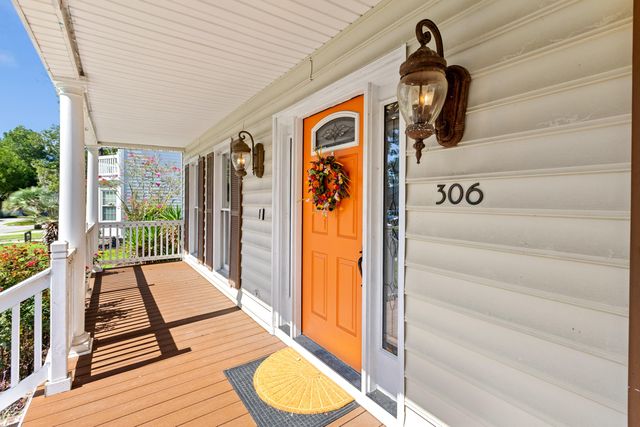 306 Anadale Court, North Charleston, SC 29418