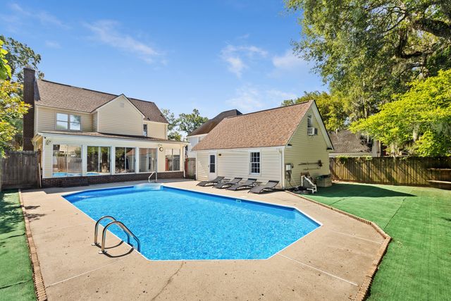 306 Anadale Court, North Charleston, SC 29418