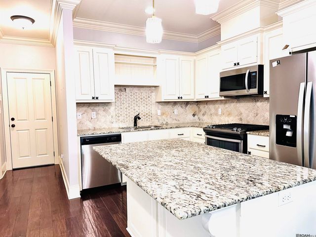 747 Portula Ave, Baton Rouge, LA 70820