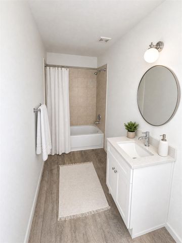 423 N Carolina Street, Houston, TX 77029