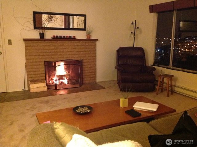 3438 14th Avenue W, Seattle, WA 98119