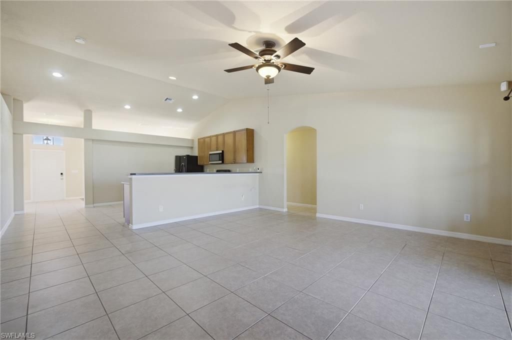 Image 12 of property listing at 2809 NW 2nd ST, Cape Coral, FL 33993