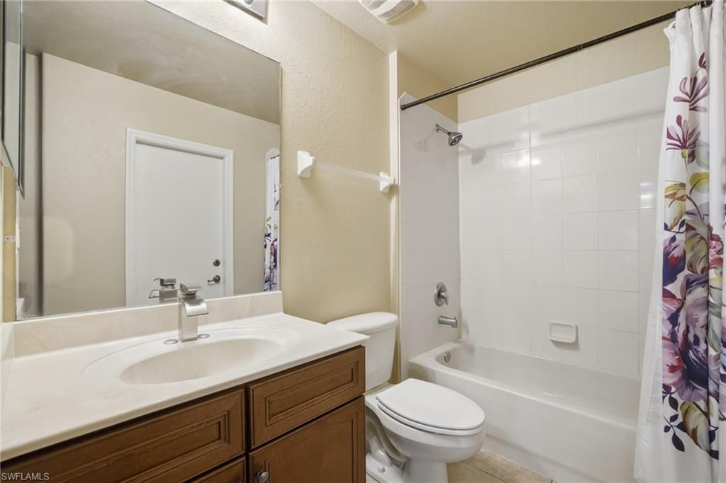 Image 25 of property listing at 2809 NW 2nd ST, Cape Coral, FL 33993