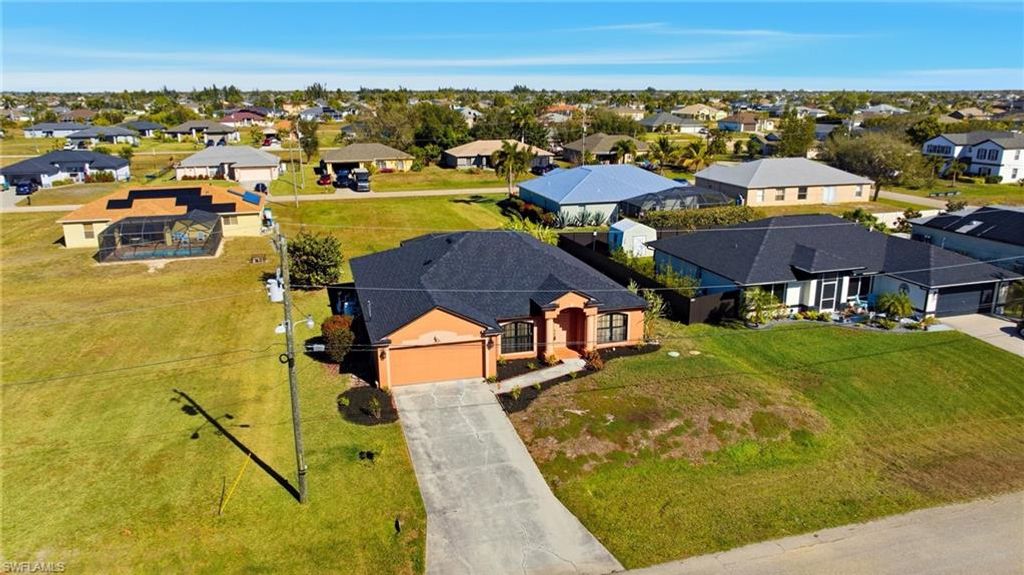 Image 38 of property listing at 2809 NW 2nd ST, Cape Coral, FL 33993