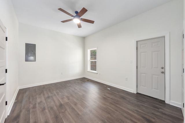 67 Dunhill Ct, Counce, TN 38326