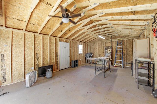 1103 Caroline St, Thibodaux, LA 70301