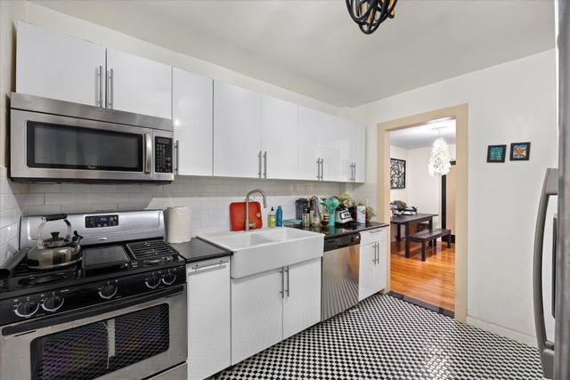 3441 85th St Apt 1H, New York City, NY 11372