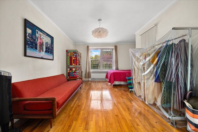 3441 85th St Apt 1H, New York City, NY 11372