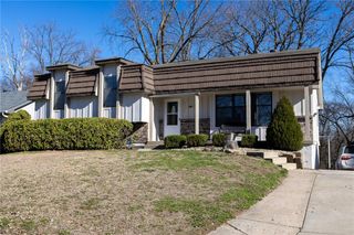 4709 NW Fisk Avenue, Kansas City, MO 64151