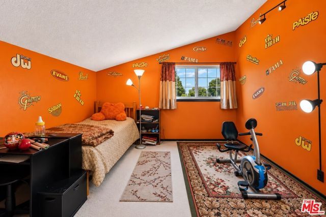 2114 Rhonda Street, Oxnard, CA 93036