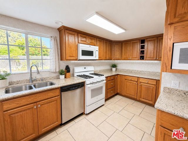 2114 Rhonda Street, Oxnard, CA 93036