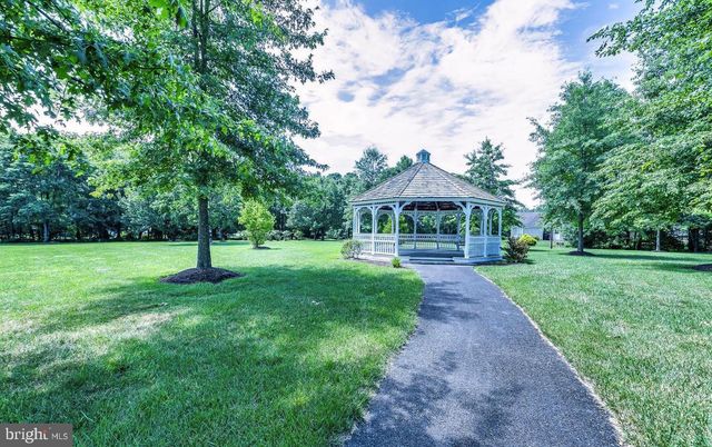91 SHEFFIELD PL, Southampton, NJ 08088