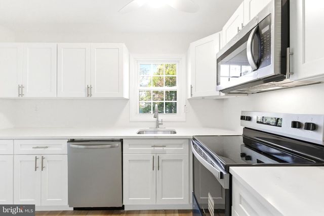 91 SHEFFIELD PL, Southampton, NJ 08088