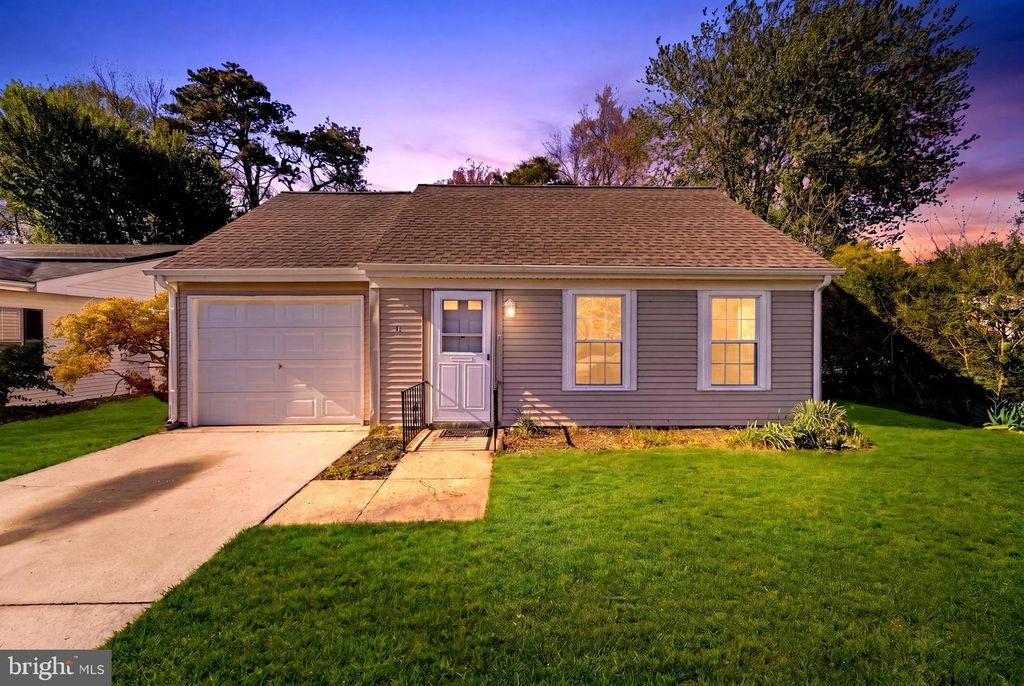 91 SHEFFIELD PL, Southampton, NJ 08088