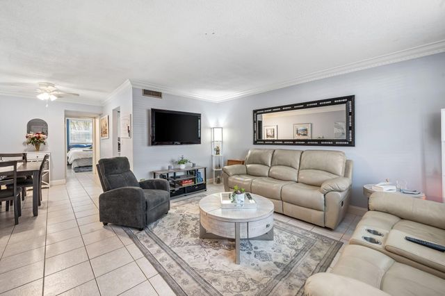 2565 S Ocean Boulevard 108, Palm Beach, FL 33480