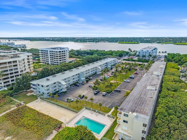 2565 S Ocean Boulevard 108, Palm Beach, FL 33480