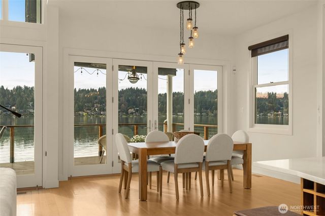 6007 Hazelwood Lane SE, Bellevue, WA 98006