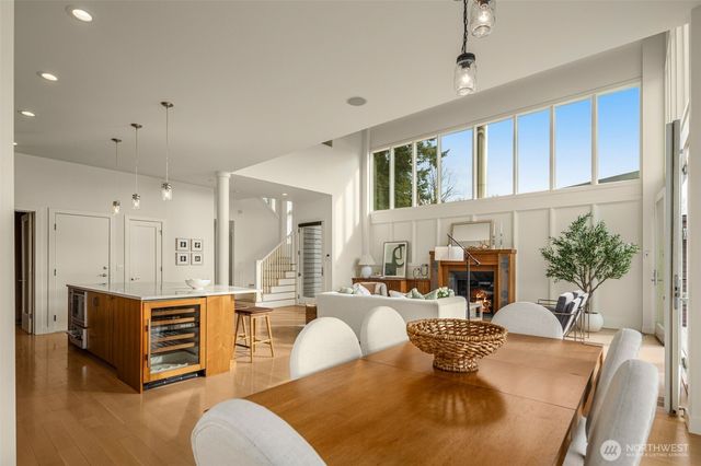 6007 Hazelwood Lane SE, Bellevue, WA 98006