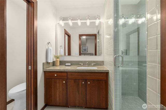 6007 Hazelwood Lane SE, Bellevue, WA 98006