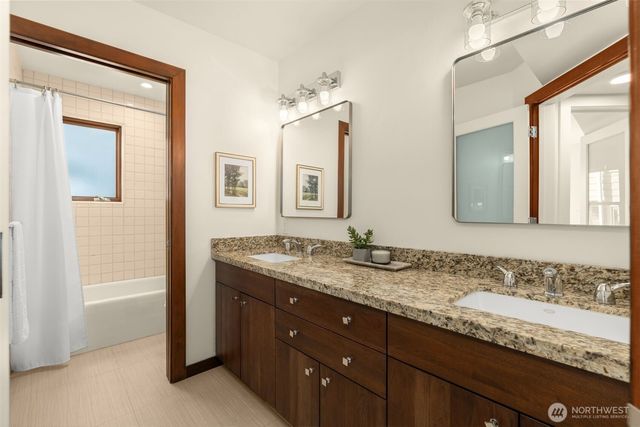 6007 Hazelwood Lane SE, Bellevue, WA 98006