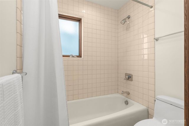 6007 Hazelwood Lane SE, Bellevue, WA 98006