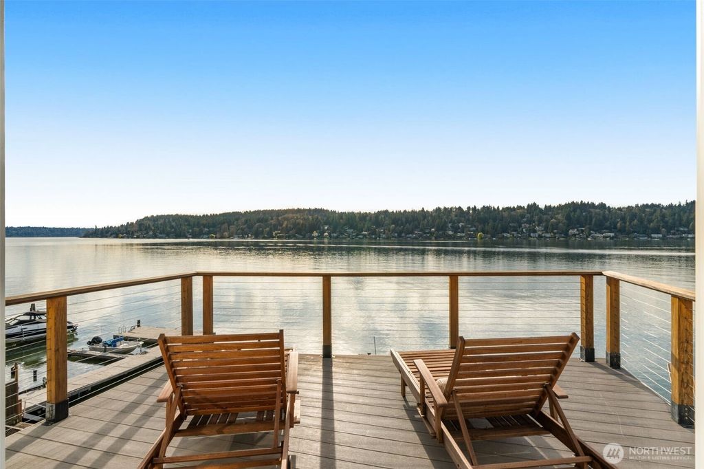 6007 Hazelwood Lane SE, Bellevue, WA 98006