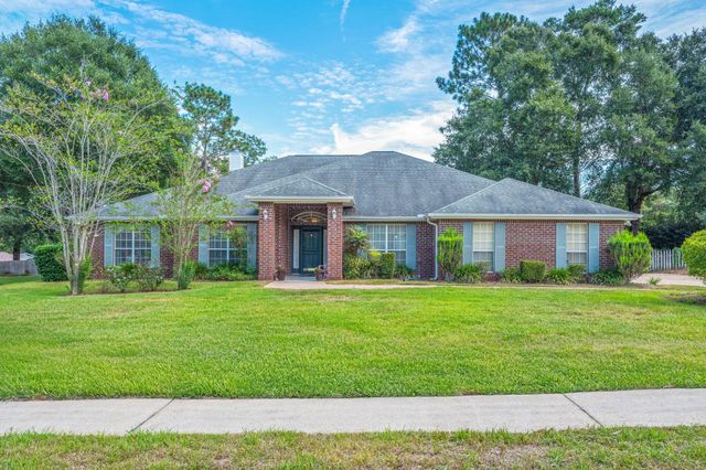 5863 Hunting Meadows Drive, Crestview, FL 32536